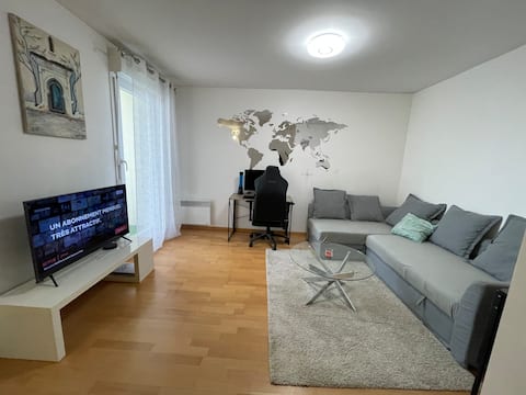 Spacious T2 apartment, close to Paris