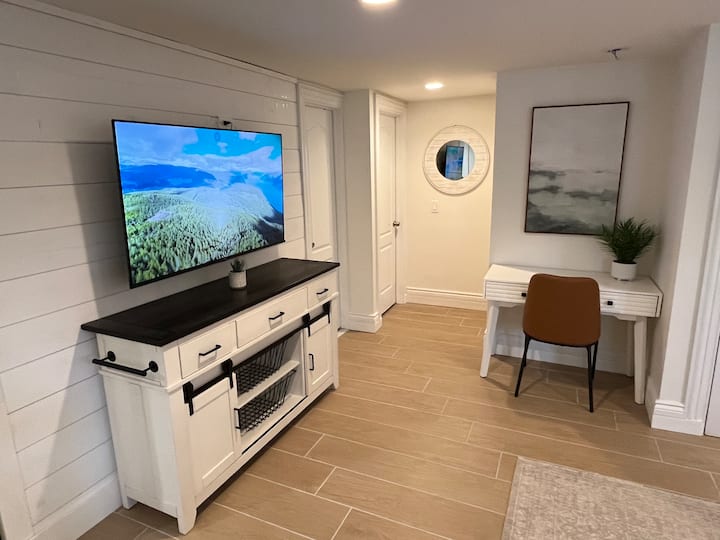 Stylish And Comfortable 2 Br Steps From Beach - Oceanside, NY