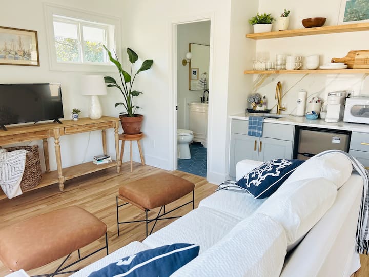 Walk To Restaurants! New, Beautiful & Clean Home - Charleston, SC