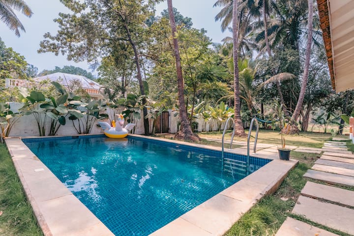 Gossip:Anjuna 3Bhk Private Pool Villa:Anjuna Beach