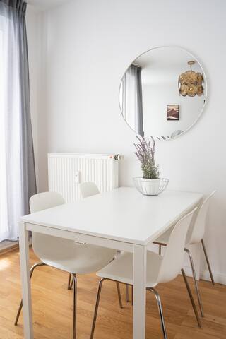 City Center Berlin Mitte 2131 “URBAN FLATS Berlin” gallery image 4