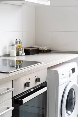 City Center Berlin Mitte 2132 “URBAN FLATS Berlin” gallery image 5