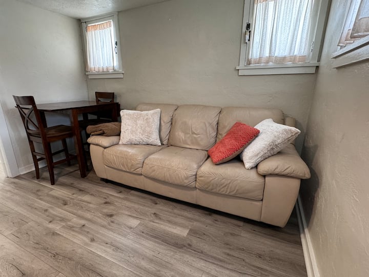 Y Mountain View Basement Apartment Downtown 2rooms - Vineyard, UT