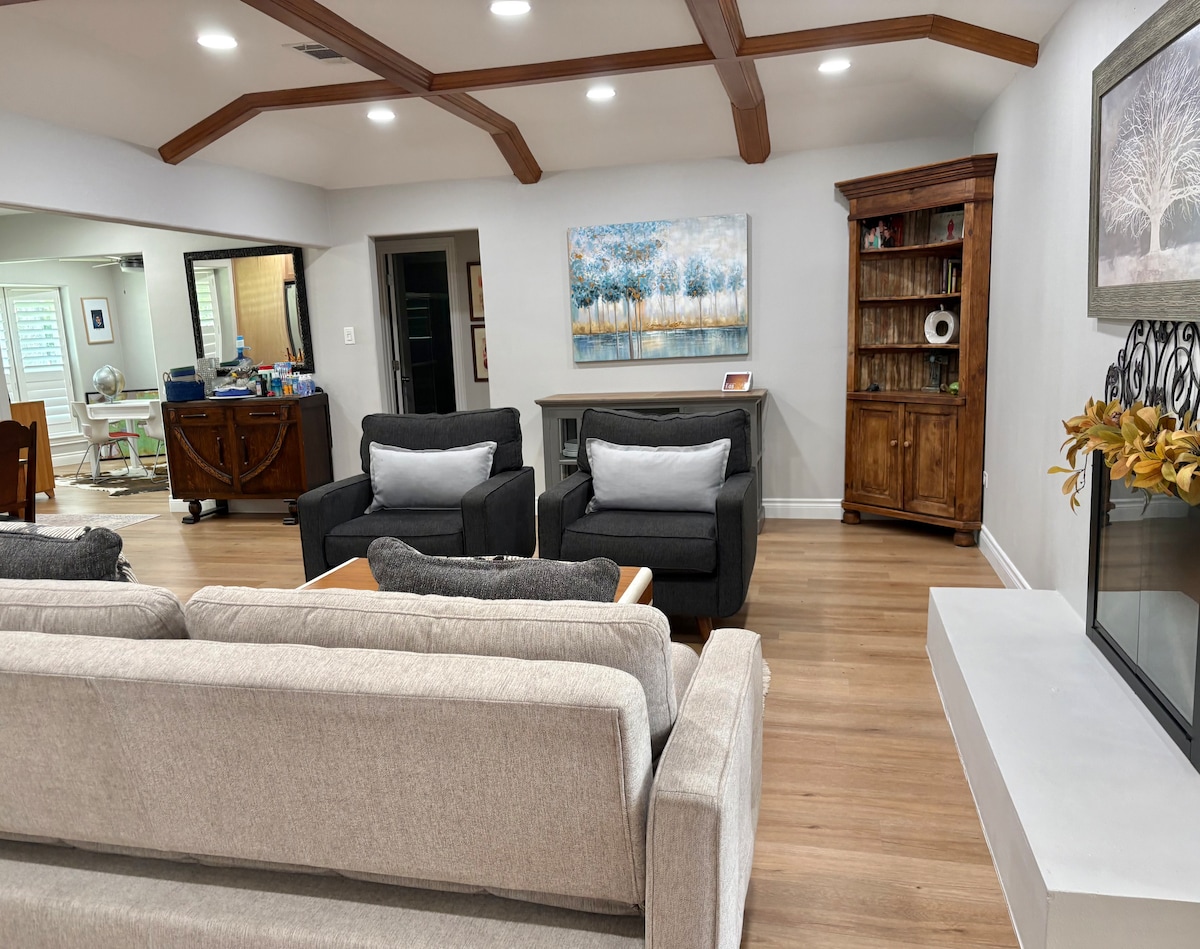 Top performing Airbnb: The Bellah Family House in Irving