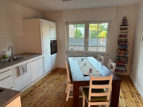 3 rooms, 2 bathrooms, 1 kitchen