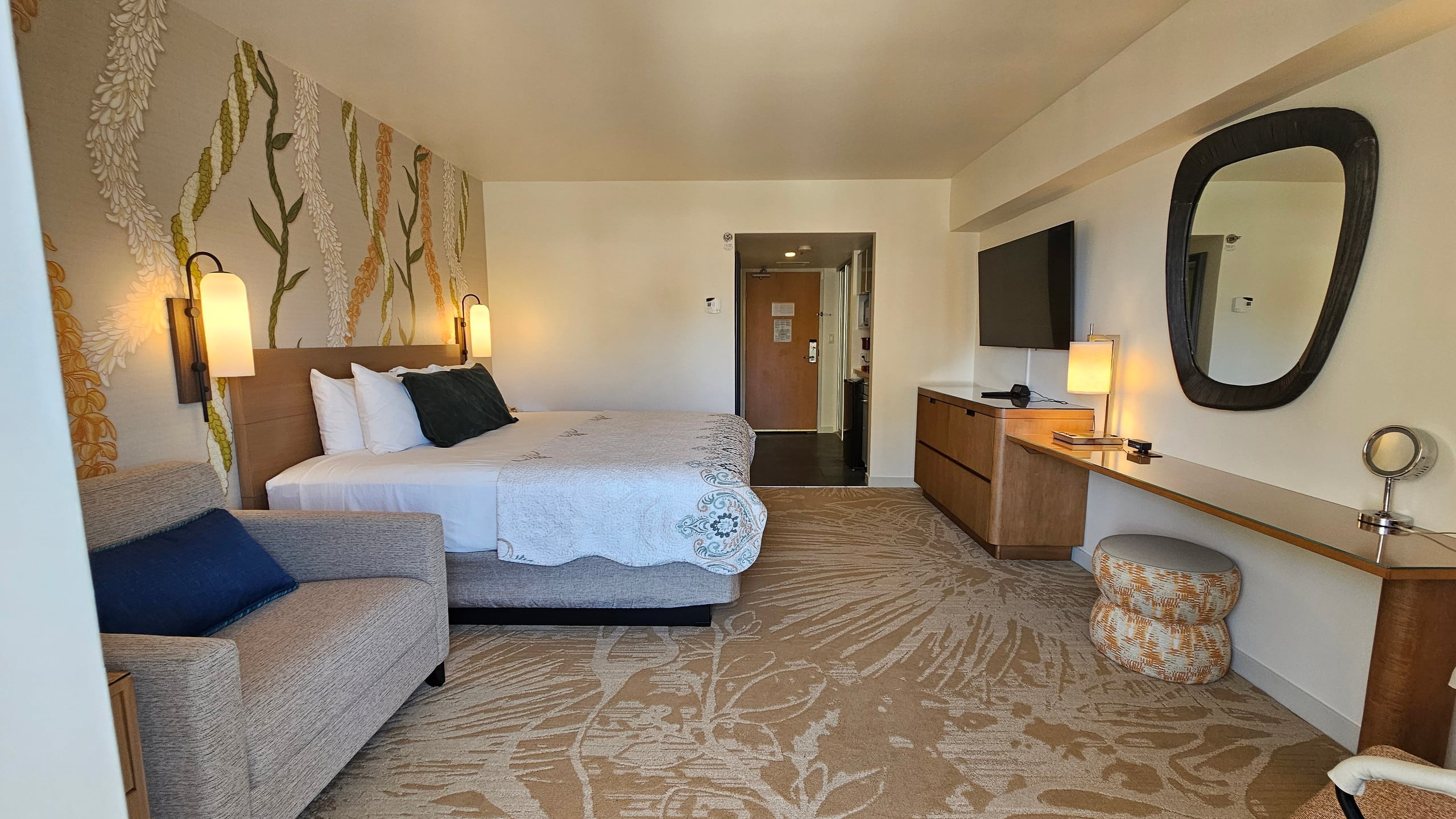 Condo in Honolulu · ★4.92 · Studio · 2 beds · 1 shared bath - Image 26