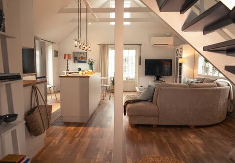 Popular Airbnb listing: Charming summer house in Ängalag. in Båstad