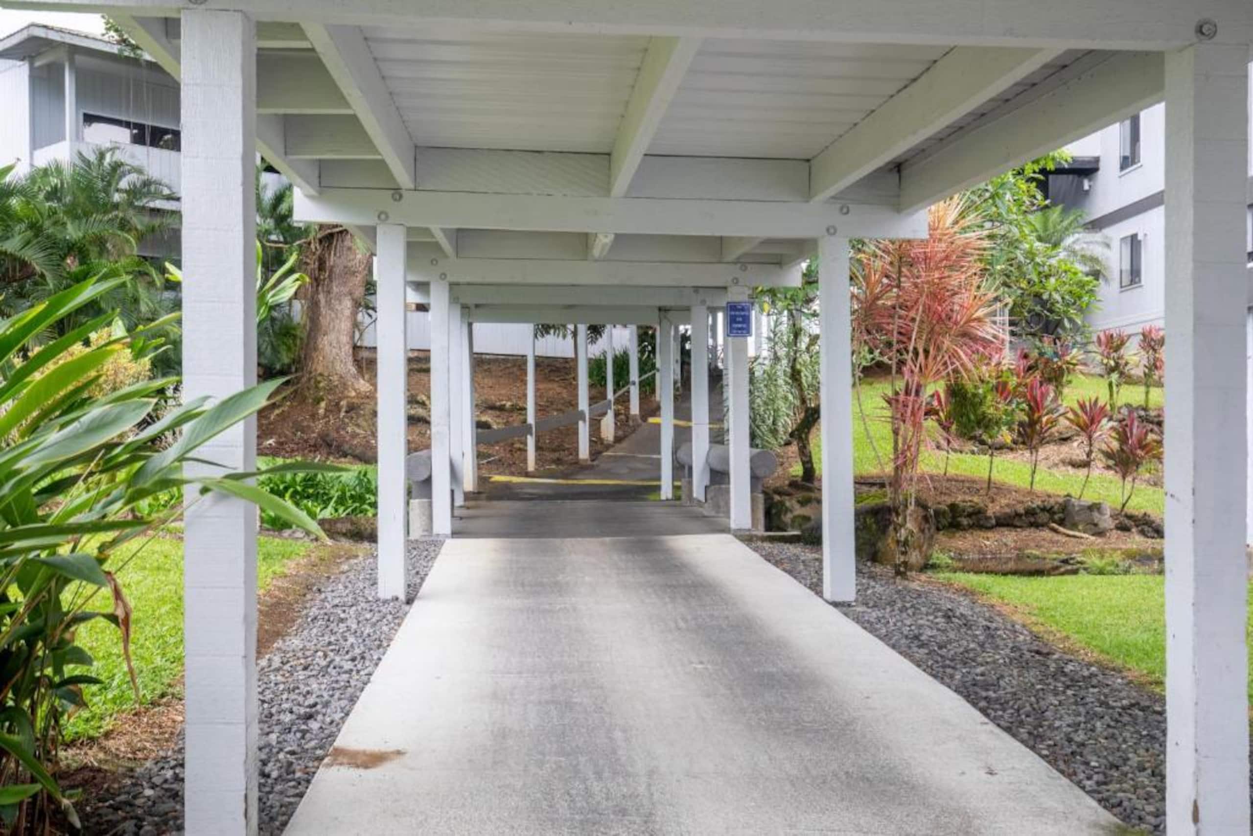 Condo in Hilo · ★4.86 · 1 bedroom · 1 bed · 1 bath - Image 25