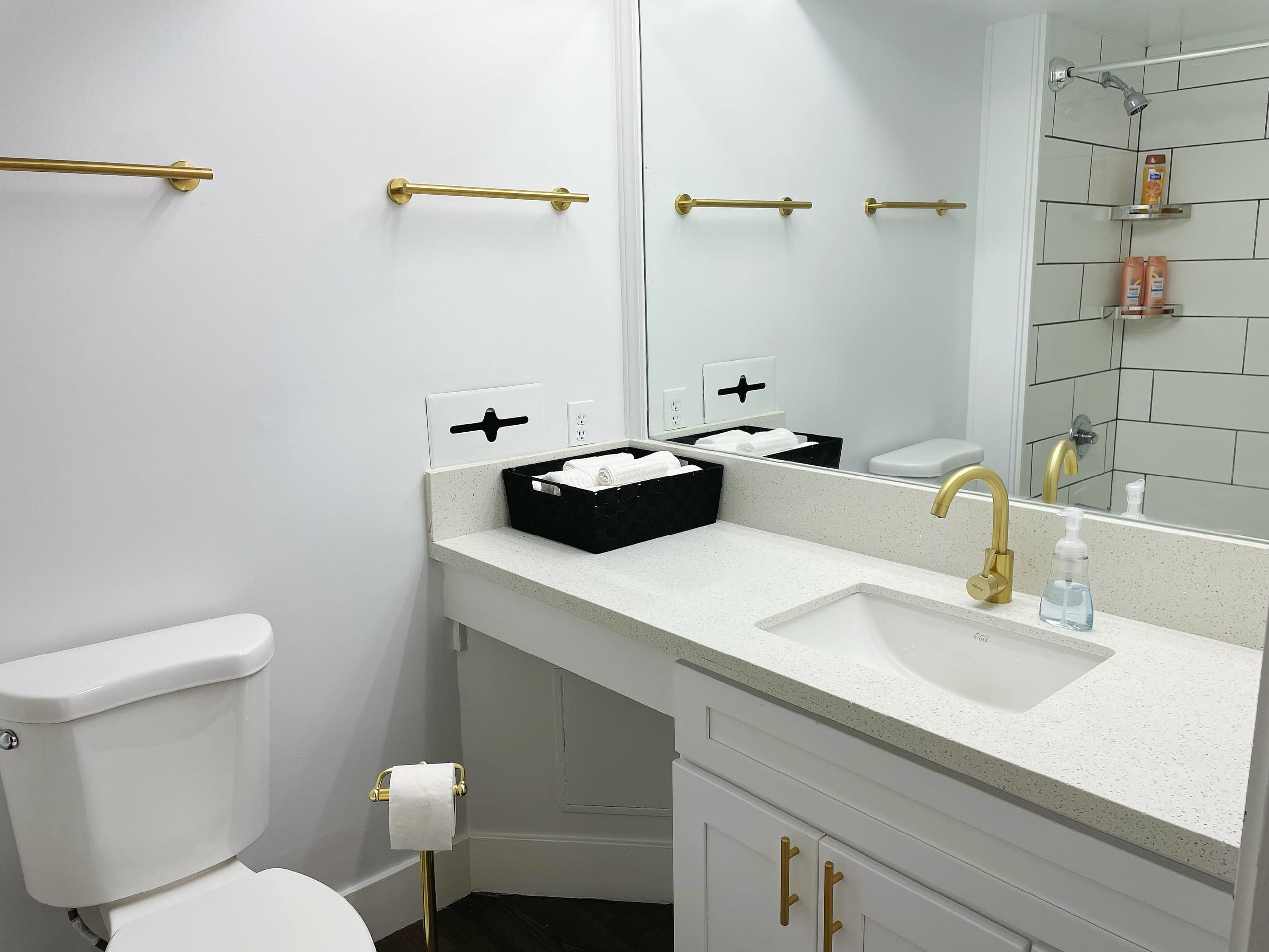Condo in Hilo · ★4.86 · 1 bedroom · 1 bed · 1 bath - Image 16