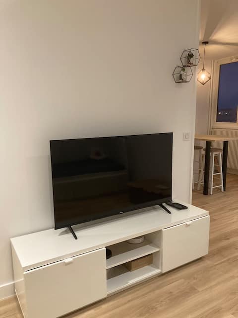 Successful Airbnb property: Cozy Home La Défense/U Arena (long stay too) in Nanterre