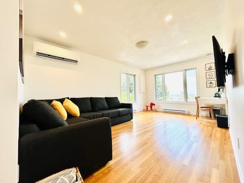 Top performing Airbnb: Urban Tranquility in Gatineau