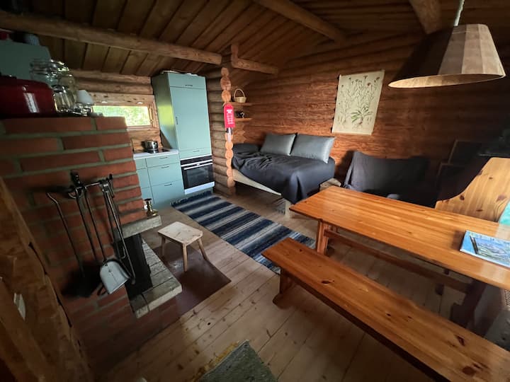 Cute And Small Log Cottage By Lake Saajuu - Finnland