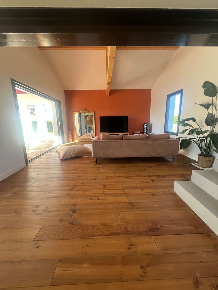 Villa Lumineuse Piscine Chauffée Près De Biarritz - バイヨンヌ