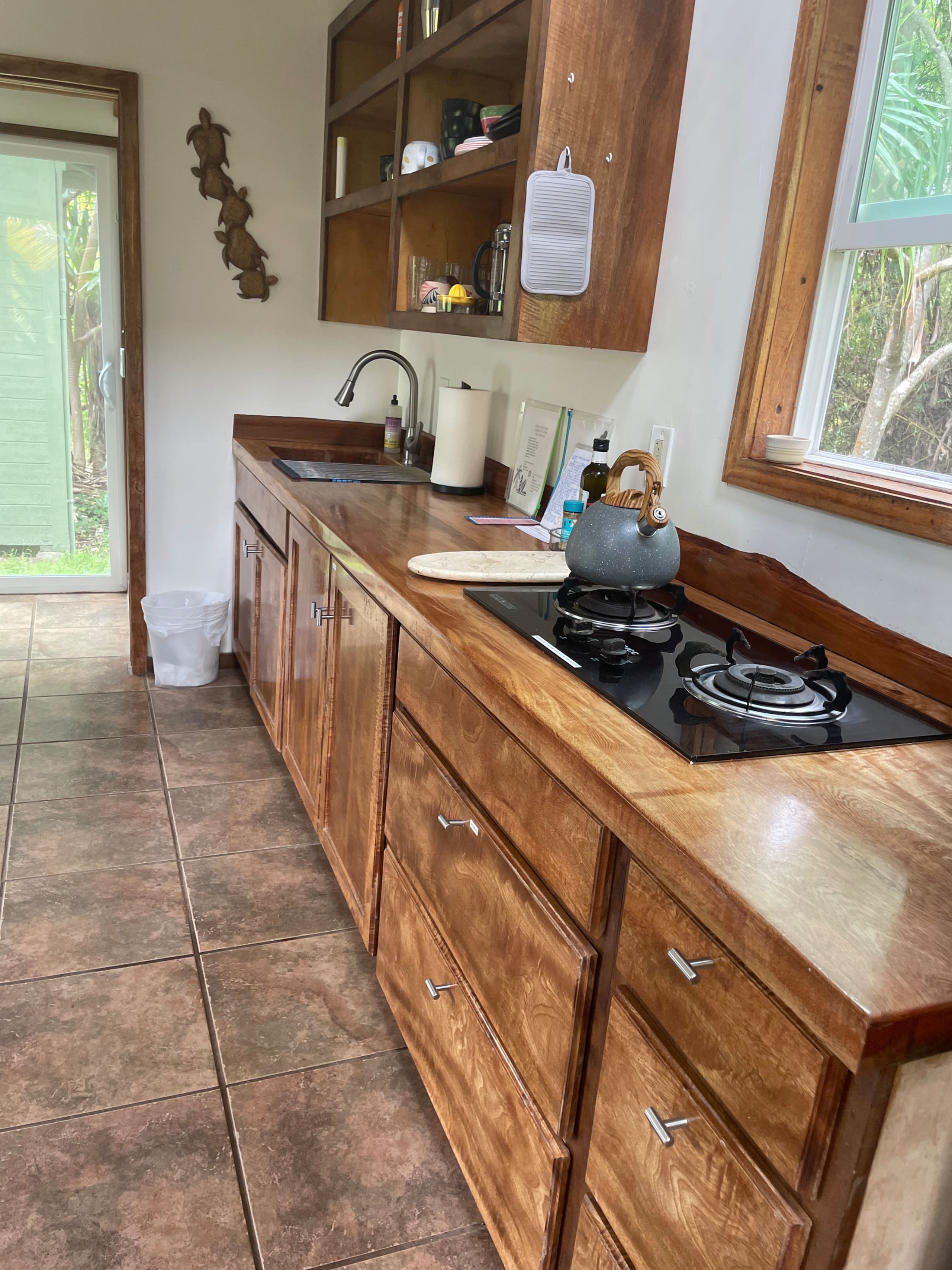 Home in Pahoa · ★4.95 · 1 bedroom · 2 beds · 1 private bath - Image 15