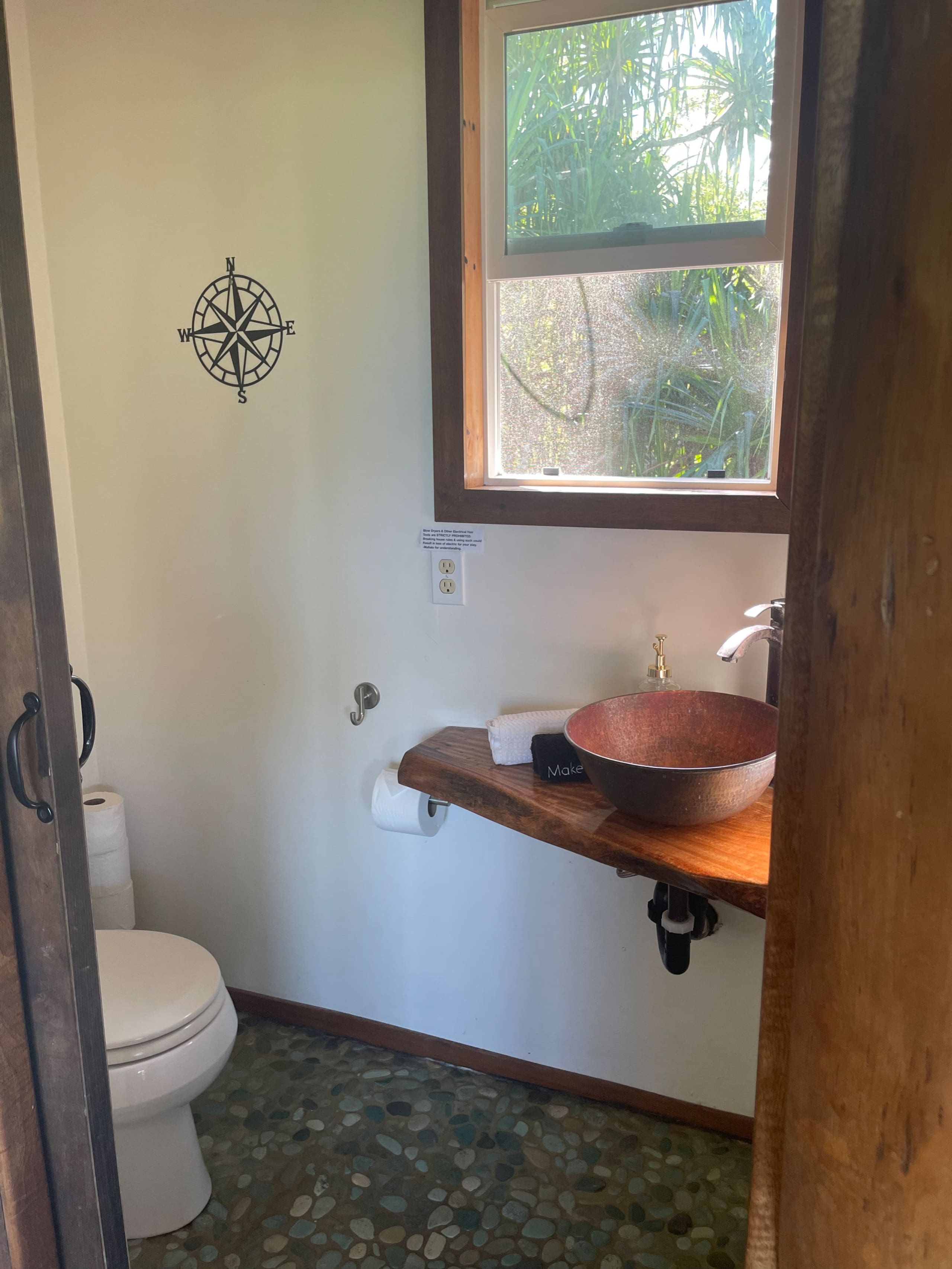 Home in Pahoa · ★4.95 · 1 bedroom · 2 beds · 1 private bath - Image 29