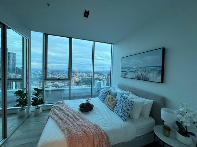 Stunning260°SKYHIGH&MountainVIEW#4BR2B#FreeParking gallery image 4