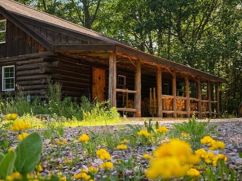 Private 8.5-Acres | Lux Hot Tub & EV Charger