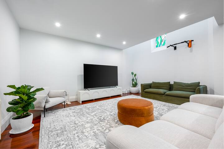 A church in middle park gallery image 5