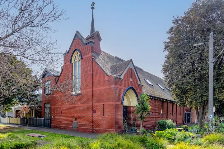 A church in middle park