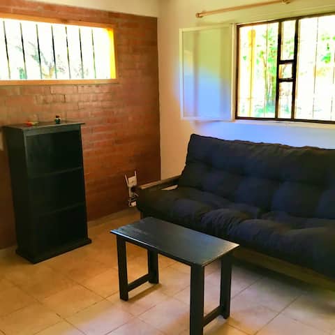 Anuncio de Airbnb popular: Family home in Villa de las Rosas en Villa Las Rosas