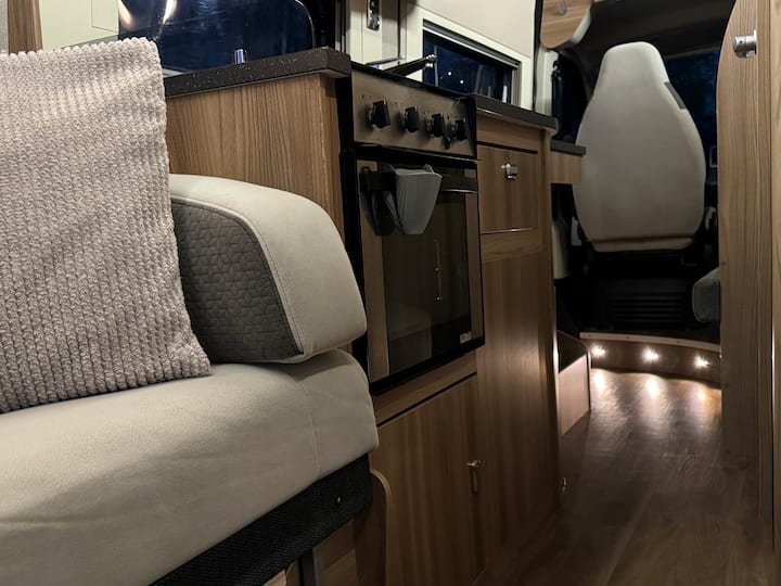 Luxury Camper Ecosse Explorer - Linlithgow