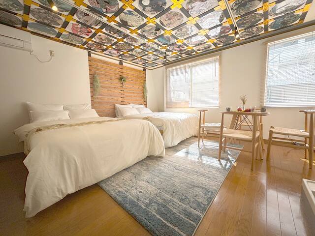 渋谷直通5分|85平米|ダブルベット4台|8人宿泊|2バスルーム|最寄駅徒歩4分|スーパー徒歩1分 gallery image 2