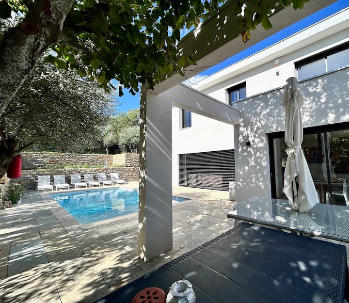 Villa 3 Chambres Au Calme Avec Piscine - Marseille