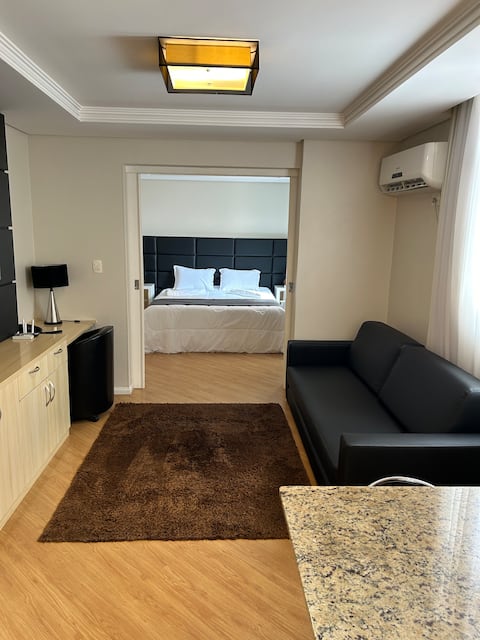 Top Airbnb: Beautiful apartment in Batel with garage em Batel