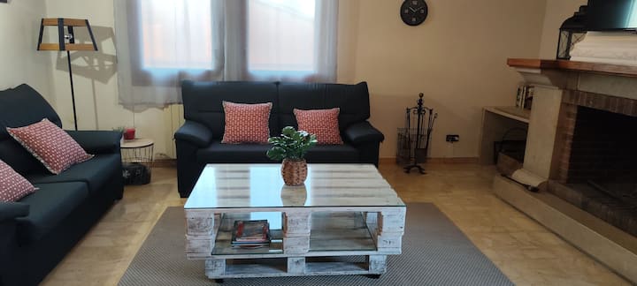 Cal Llop, Alojamiento Rodeado De Viñedos - Vilafranca del Penedès