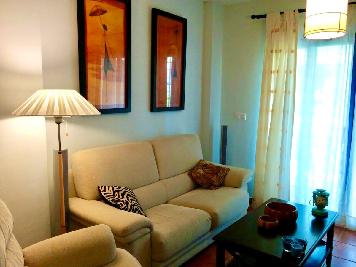 Annuncio Airbnb popolare: Beautiful townhouse a Lepe