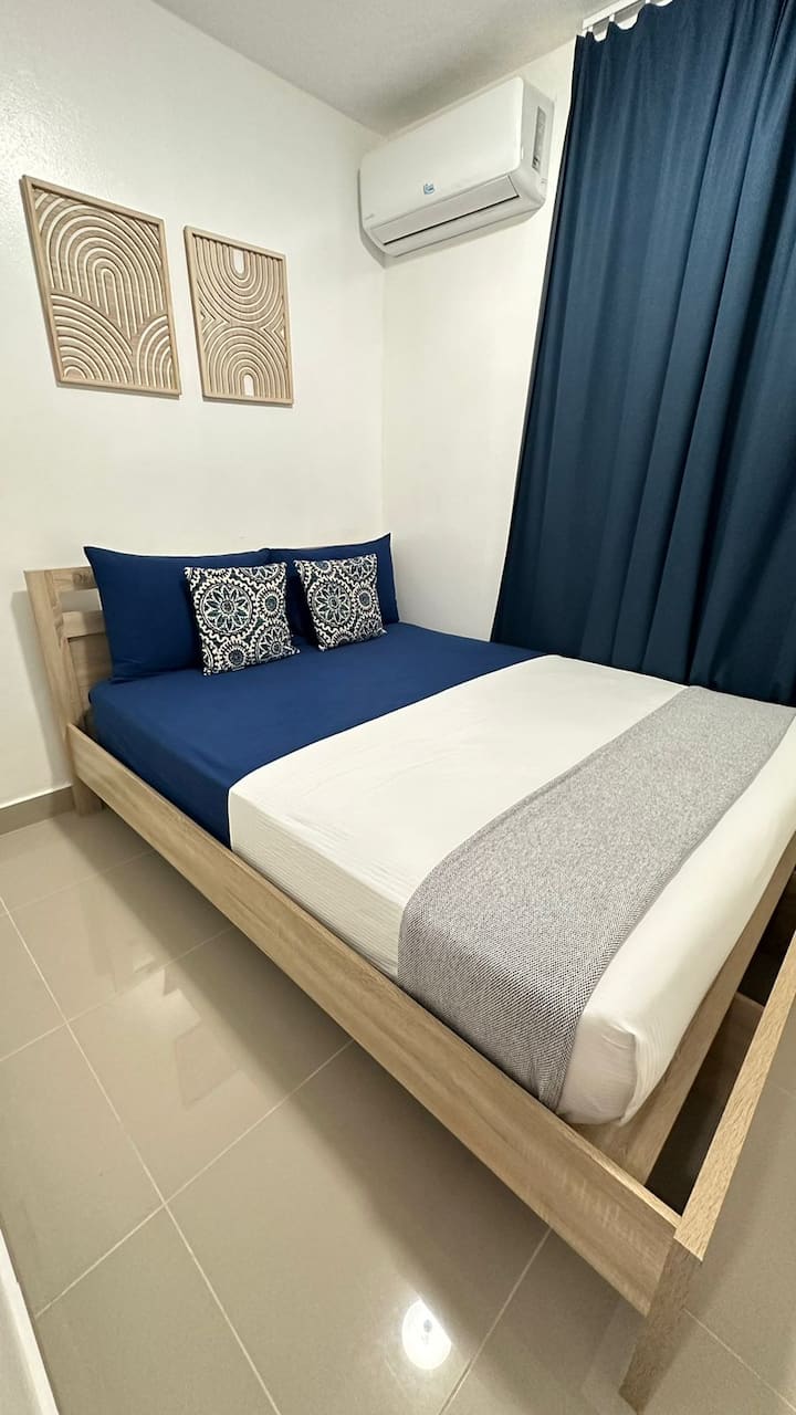 Izba č.3 

*Klimatizácia 
*4 pohodlné vankúše 
*2 vankúše na decórate 
*Hoďte prikrývku 
*Skriňa 
* košík 
