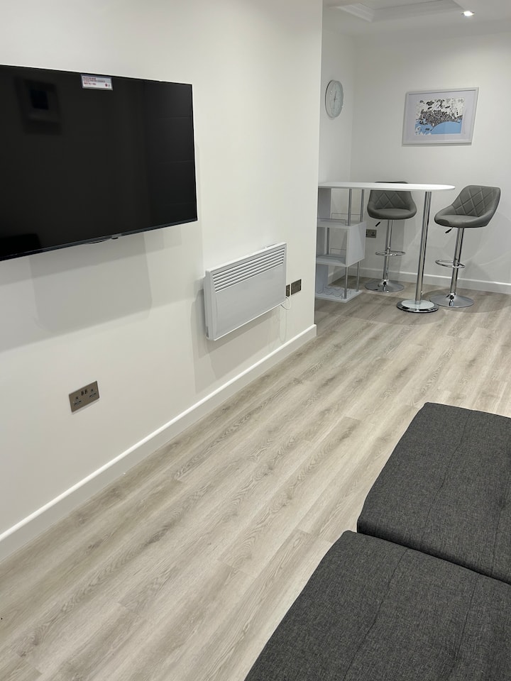 New Studio (Garage Conversion) - Sandbanks
