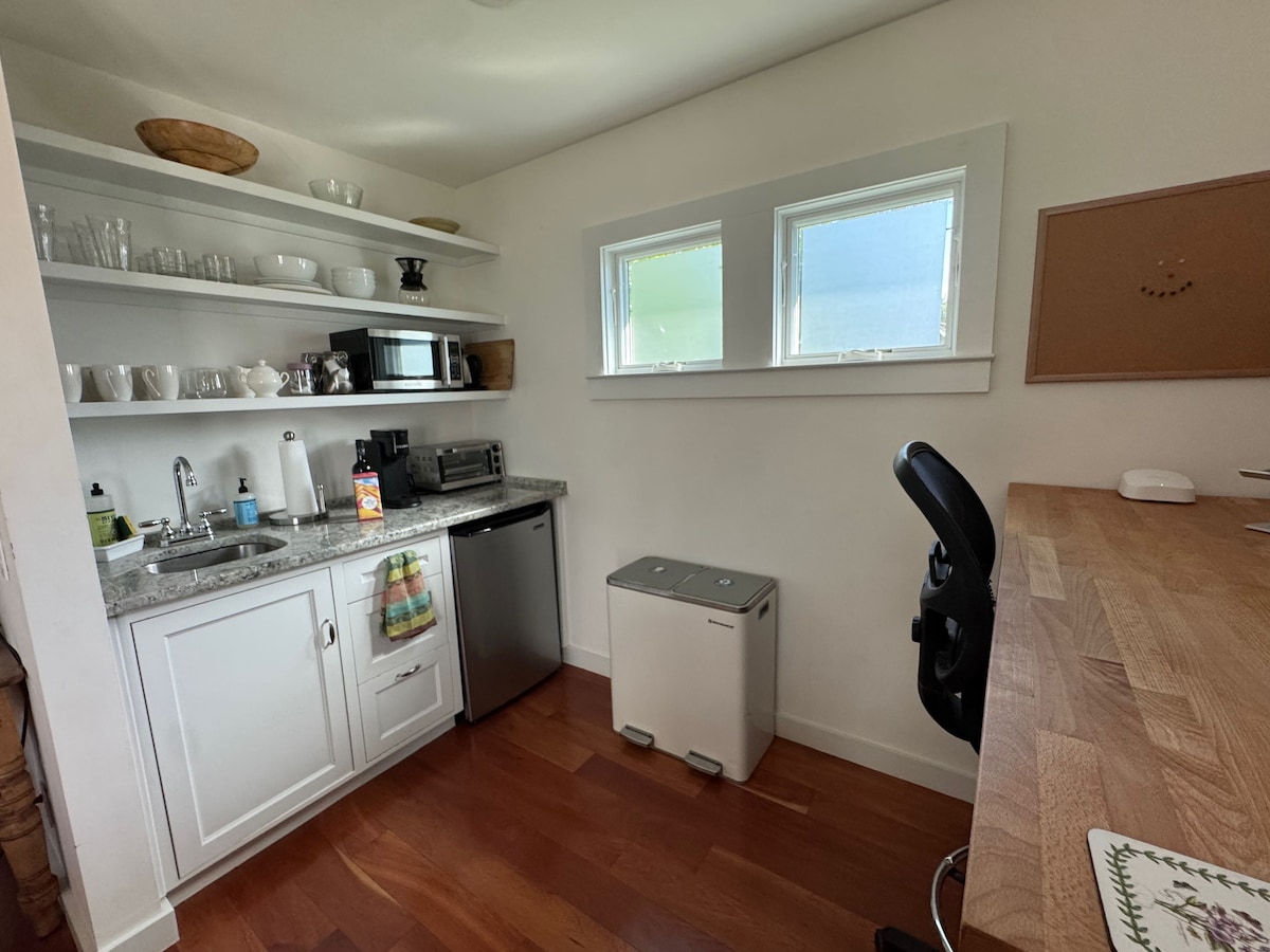 *Zilker Casita* Bright Private Guest House*