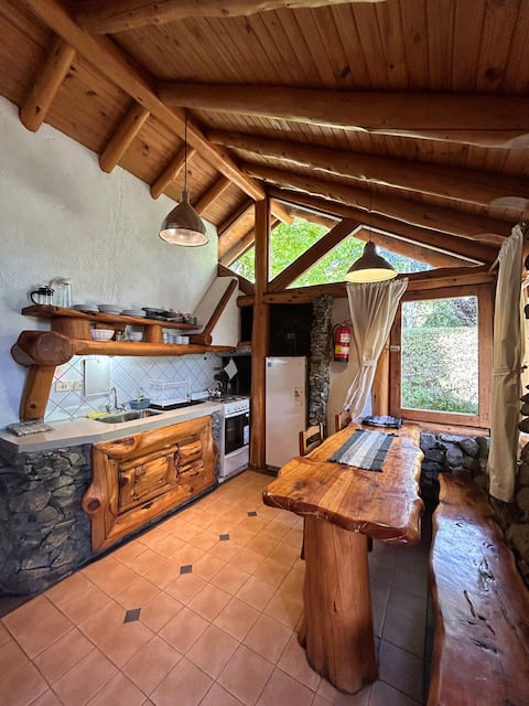 Top Airbnb: Los Retoños 1, downtown with garage in El Bolsón
