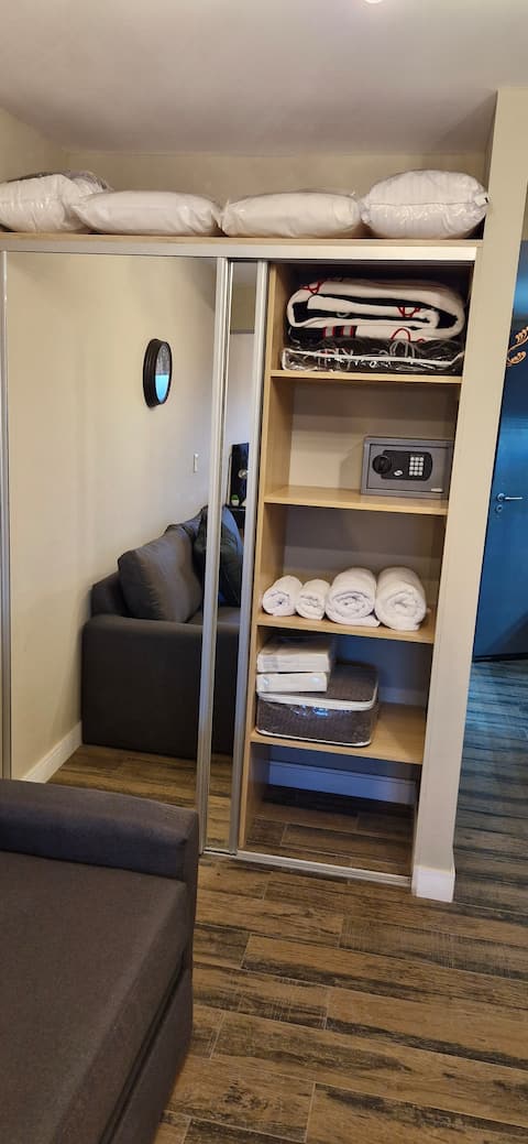 Top performing Airbnb: Apartment with a view of the lake and city for 2 or 4 in San Carlos De Bariloche