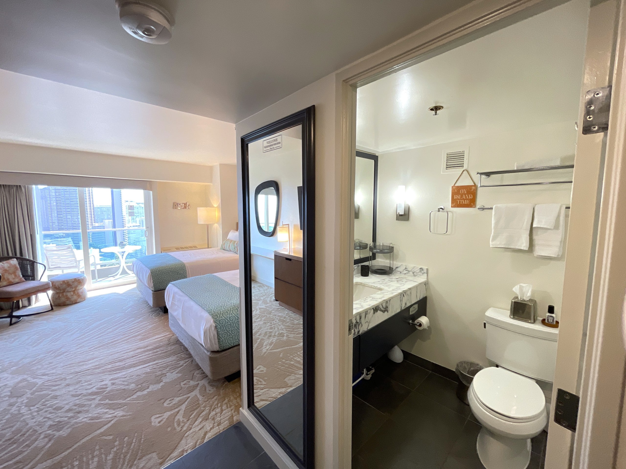 Hotel in Honolulu · ★4.7 · 1 bedroom · 2 beds · 1 private bath - Image 15