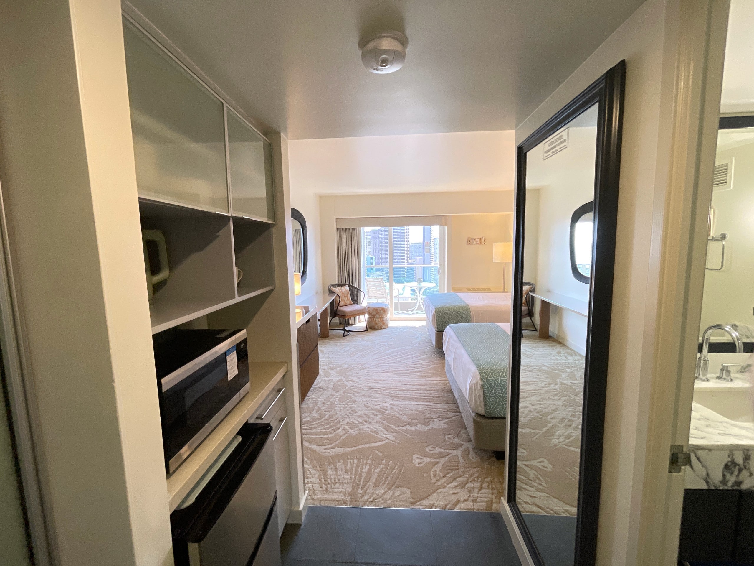 Hotel in Honolulu · ★4.7 · 1 bedroom · 2 beds · 1 private bath - Image 16