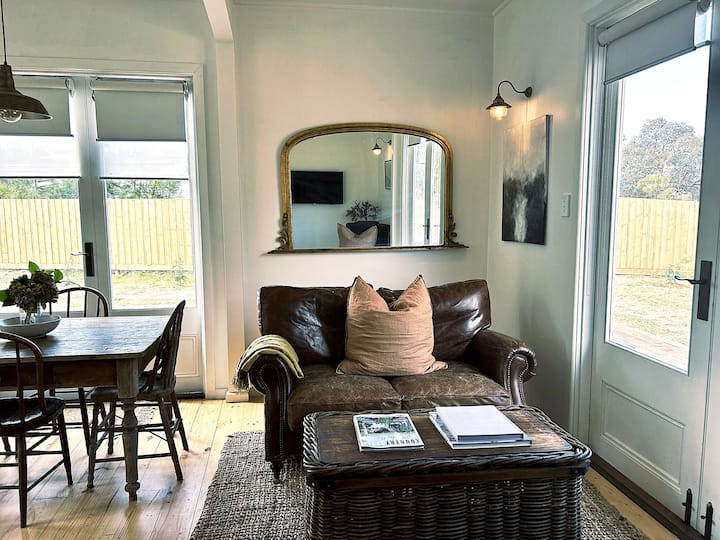 Applegarth Cottage Farmstay - Wood-fired Tub - Drysdale