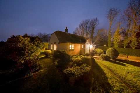 Kern Cottage | Luxury Retreat | Rural Tranquility