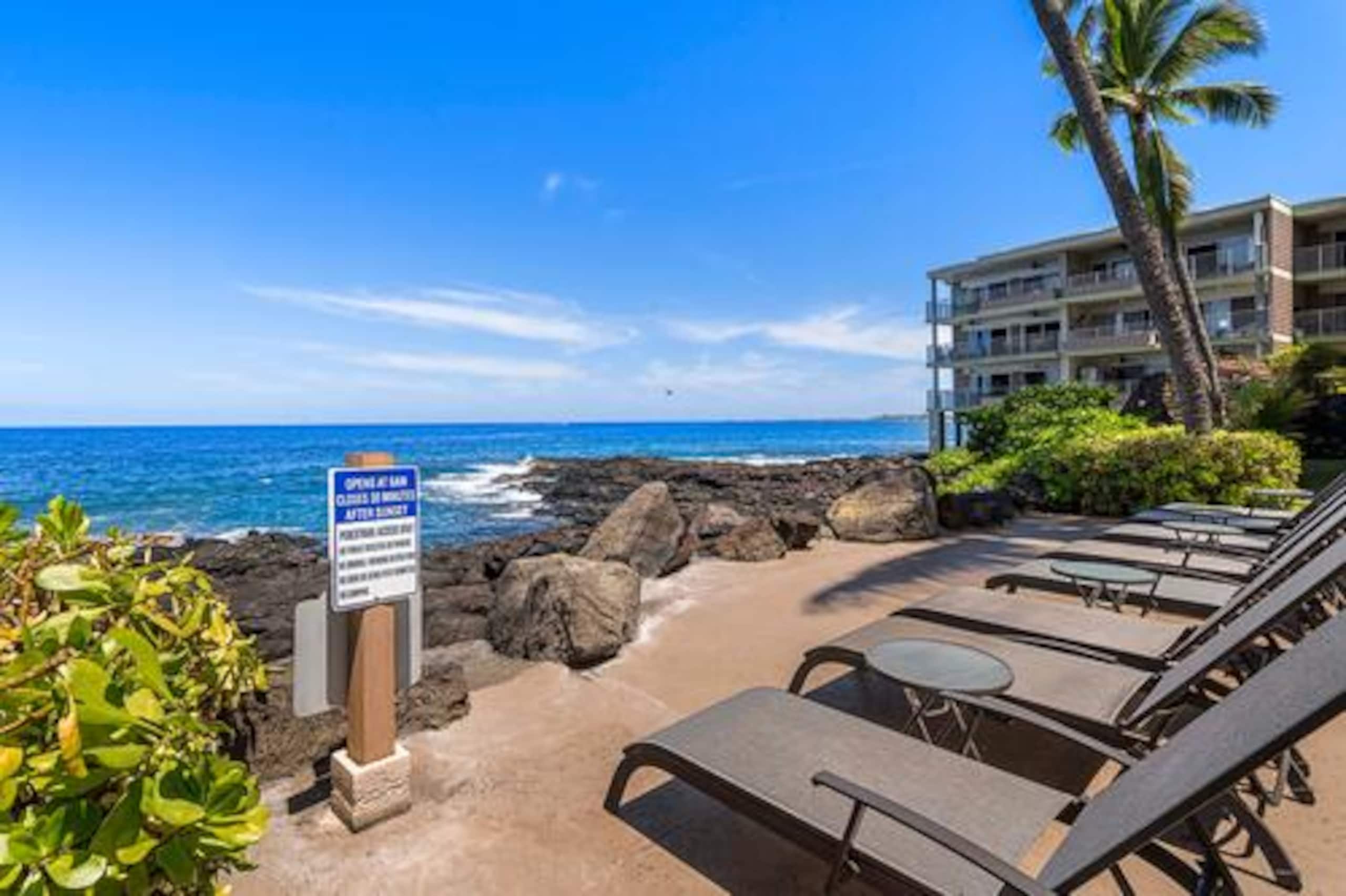 Condo in Kailua-Kona · ★4.97 · 1 bedroom · 2 beds · 1 bath - Image 22