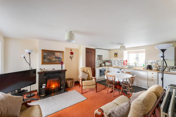 Tarns Cottage @ Thompson Ground, Sleeps 5. - Hawkshead