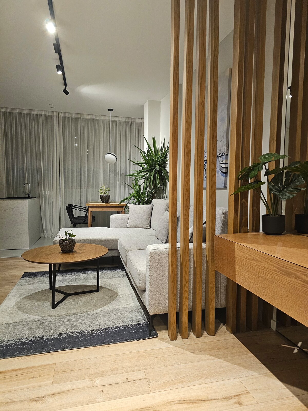 Listing 1110639614859829552