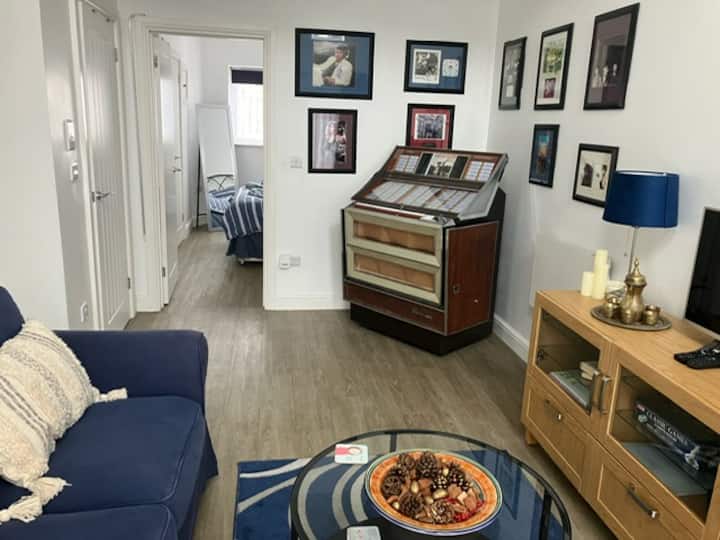 Pet Friendly Boutique Beach Retreat - Weston-super-Mare