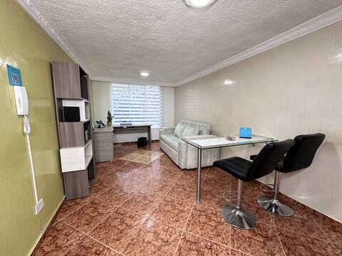 Central condo with parking, work and rest