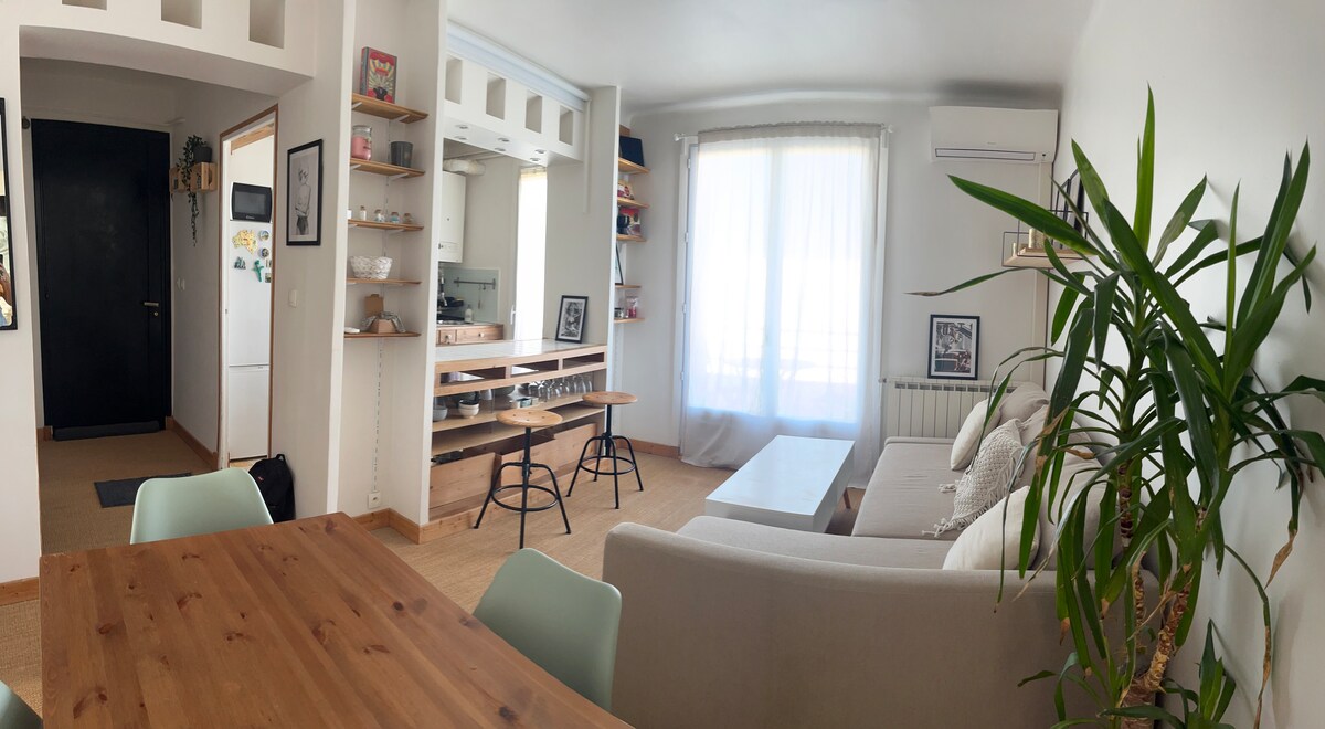 Leistungsstarkes Airbnb: T3 Bright, quiet, parking 8th in Marseille 8e Arrondissement
