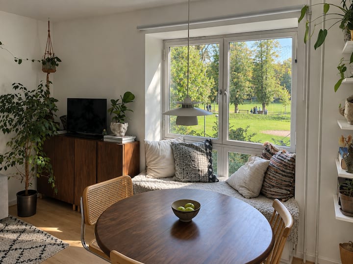 Nørrebro Studio With Park View And Free Parking! - Copenhague
