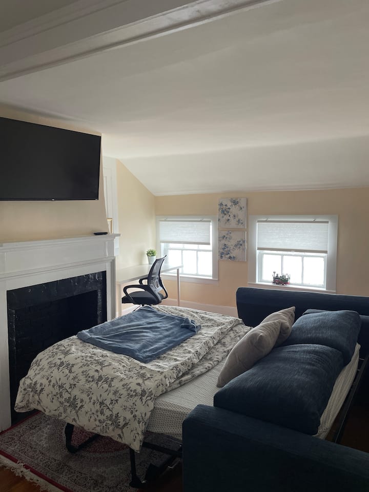 Charming Apt On Main St In Mystic! - 미스틱