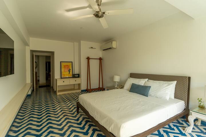 Bedroom 1 image 1