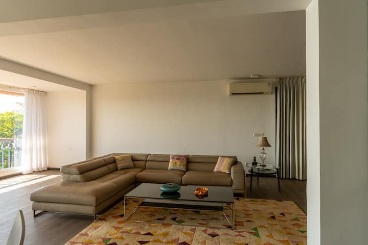 Living room image 5