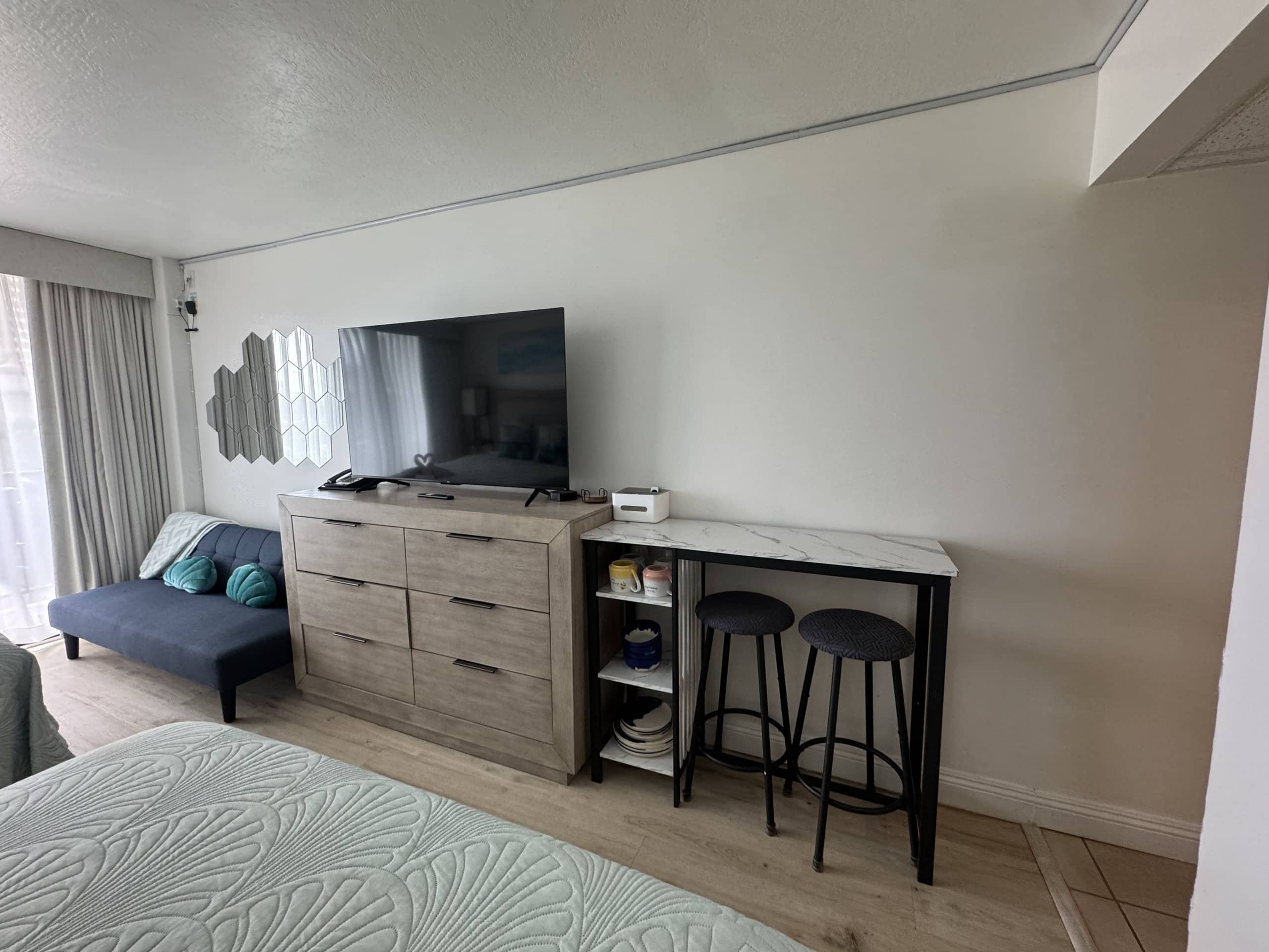 Hotel in Honolulu · ★4.9 · Studio · 2 beds · 1 private bath - Image 70